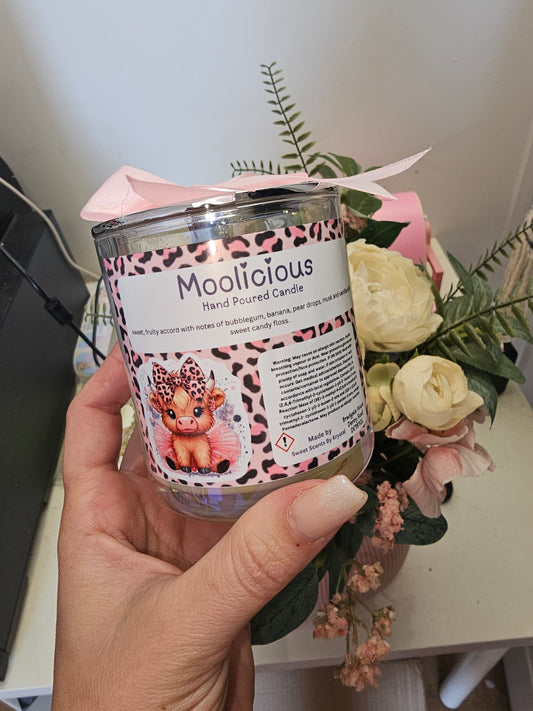 Moolicious Candle