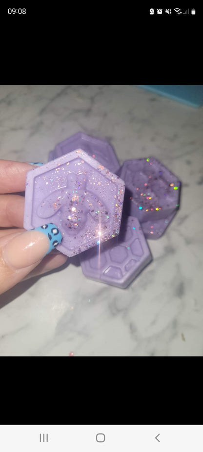 Honeycomb bees